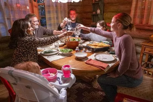 This image released by NBC shows, from left, Vanessa Bell Calloway as Edie, Griffin Dunne as Nicky, Justin Hartley as Kevin, Noah Salsbury Lipson as Matty, Jennifer Morrison as Cassidy, in a scene from "The Guitar Man" episode of "This Is Us." (Ron Batzdorff/NBC via AP)